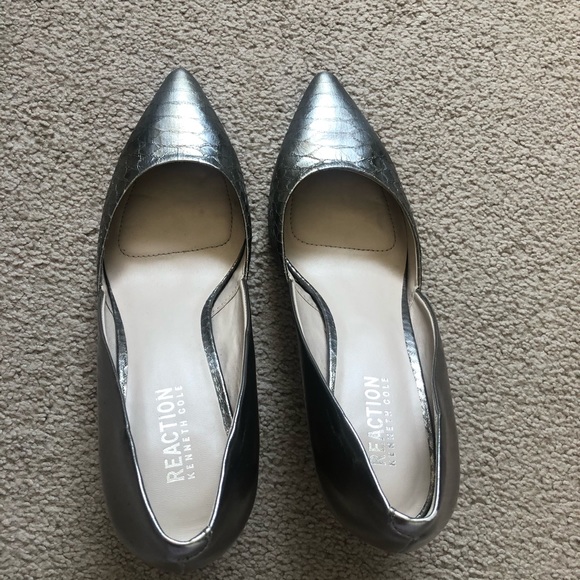 Kenneth Cole Reaction Savvy 3" pumps Size 7.5 - Picture 5 of 6